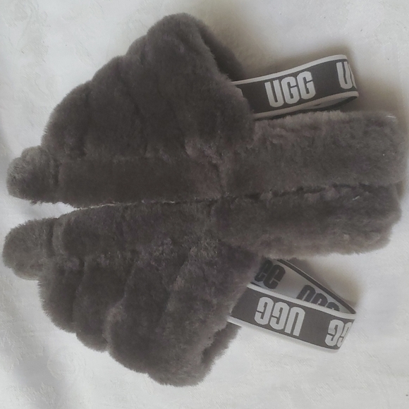 Ugg Women's  Fluff Yeah Slide Slippers - Picture 2 of 8